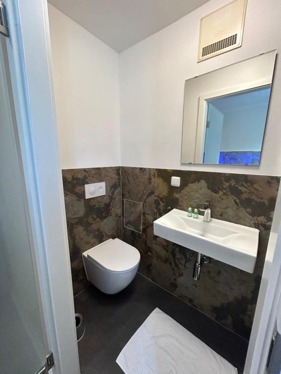 Modernes Gäste-WC
